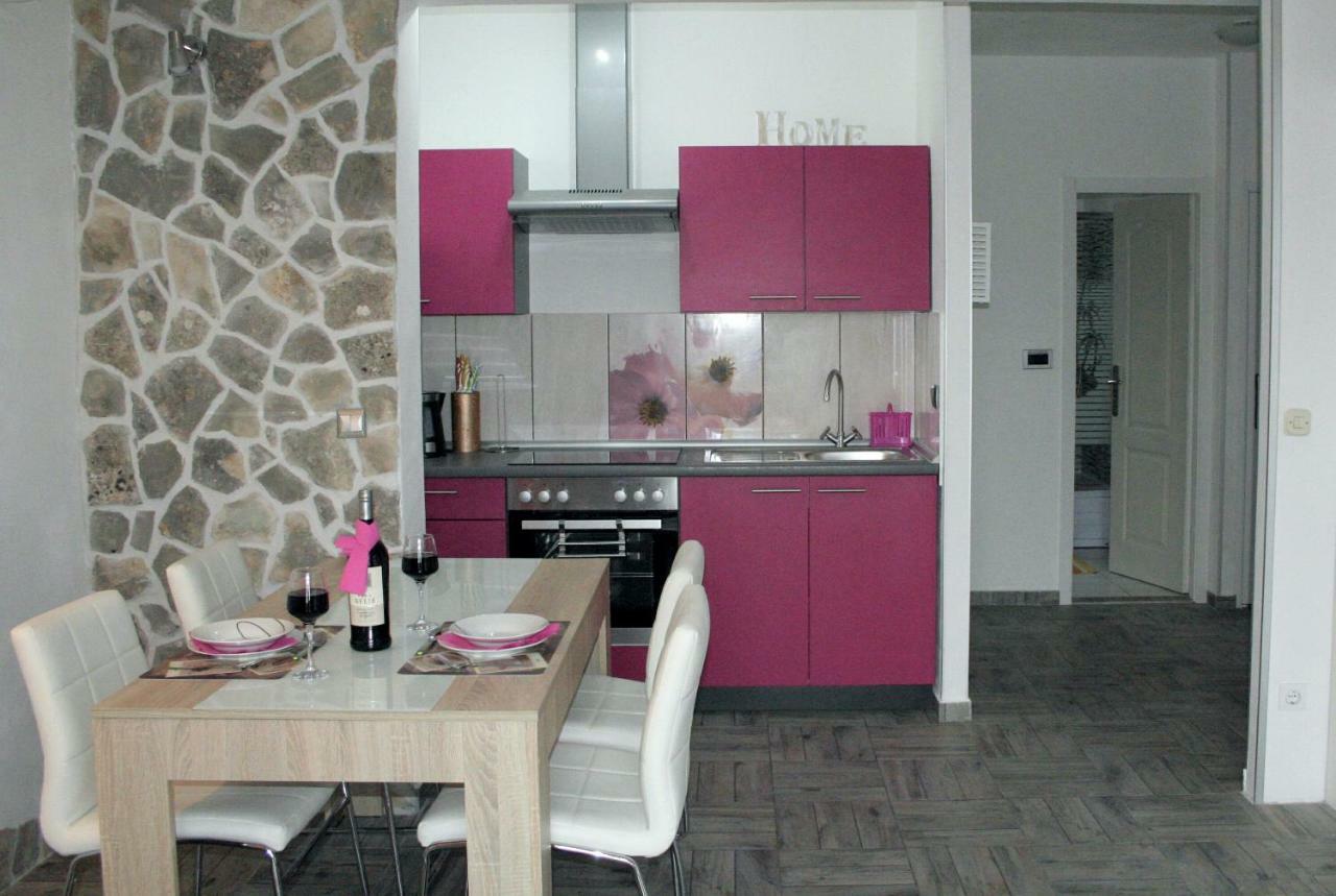 Apartman Pobuk プリモシュテン エクステリア 写真